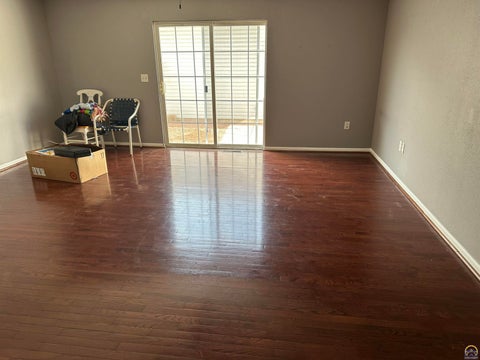 Tiny photo for 5503 SW Chapella St, Topeka, KS 66614 (MLS # 244867)