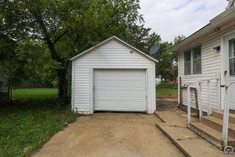 Tiny photo for 19 Exchange St, Emporia, KS 66801 (MLS # 246781)