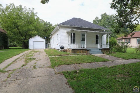 Tiny photo for 19 Exchange St, Emporia, KS 66801 (MLS # 246781)