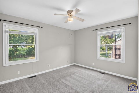 Tiny photo for 2833 SW Hillcrest Rd, Topeka, KS 66614 (MLS # 245960)