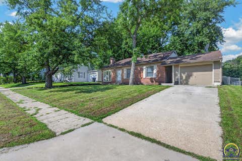 Tiny photo for 2833 SW Hillcrest Rd, Topeka, KS 66614 (MLS # 245960)