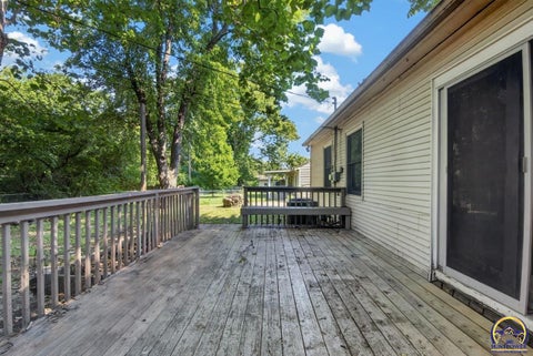 Tiny photo for 2833 SW Hillcrest Rd, Topeka, KS 66614 (MLS # 245960)