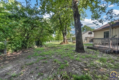 Tiny photo for 2833 SW Hillcrest Rd, Topeka, KS 66614 (MLS # 245960)