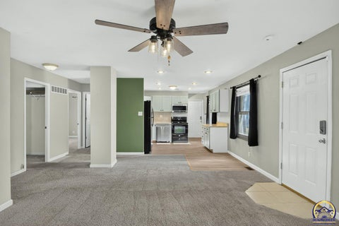 Tiny photo for 2833 SW Hillcrest Rd, Topeka, KS 66614 (MLS # 245960)