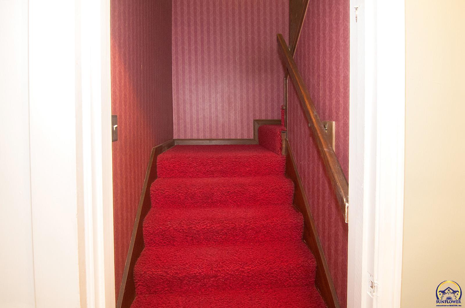 Topeka, Kansas, United States, 3 Bedrooms Bedrooms, ,2 BathroomsBathrooms,Residential,Pending,26268