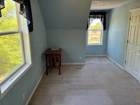 Tiny photo for 1216 N Seminole Dr, St. Marys, KS 66536 (MLS # 244213)