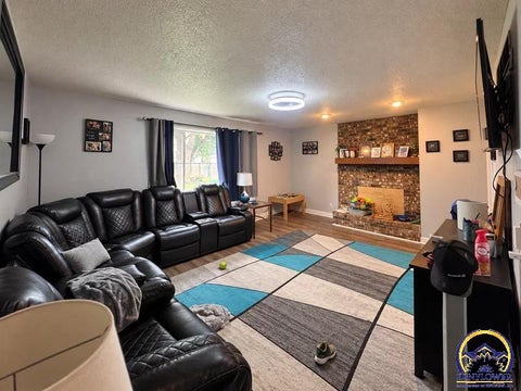 Tiny photo for 207 Osage Ave, Hiawatha, KS 66434 (MLS # 246811)