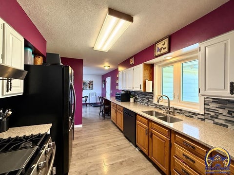 Tiny photo for 207 Osage Ave, Hiawatha, KS 66434 (MLS # 246811)