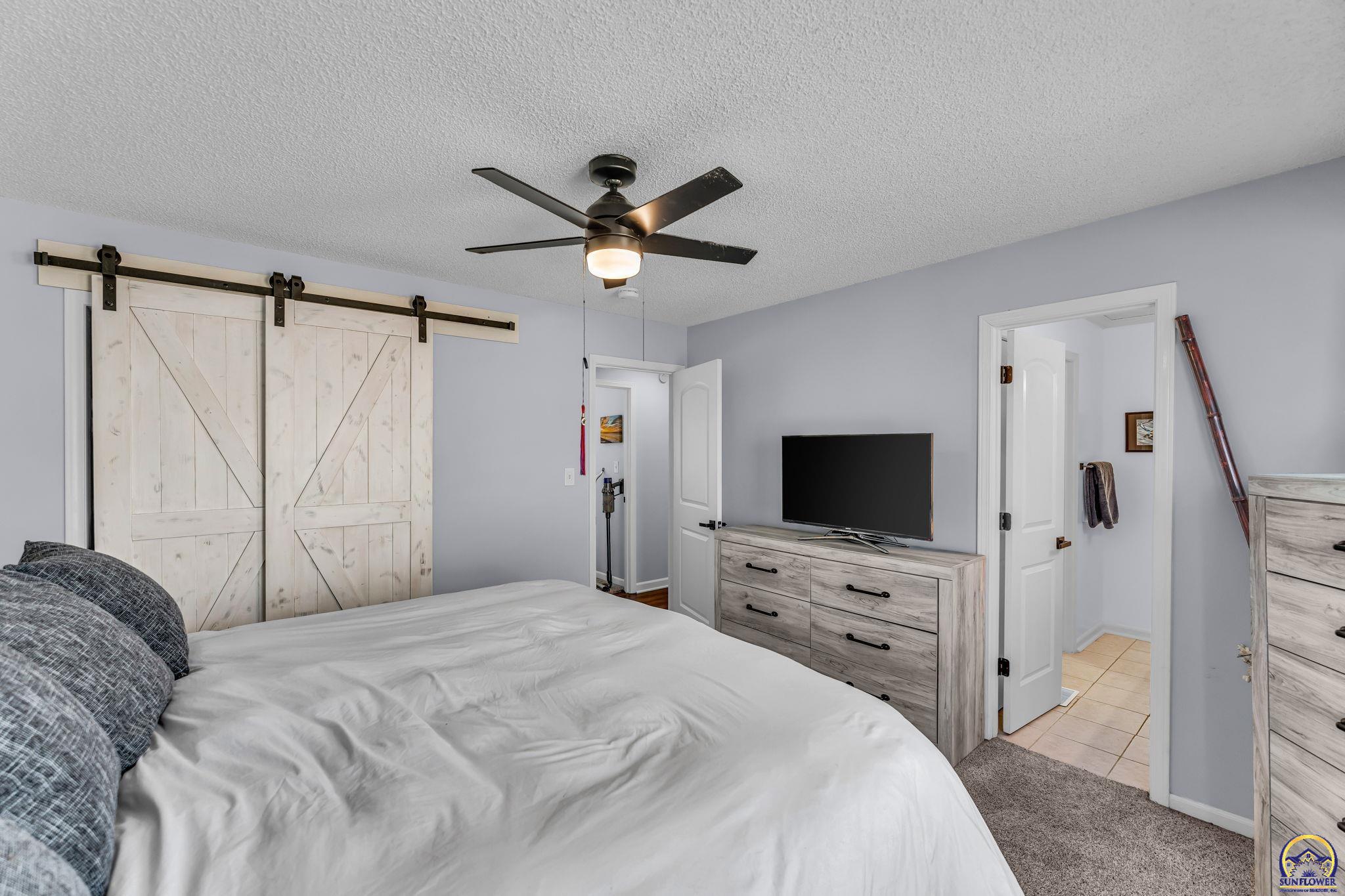 Topeka, Kansas 66614, United States, 3 Bedrooms Bedrooms, ,2 BathroomsBathrooms,Residential,Pending,86277