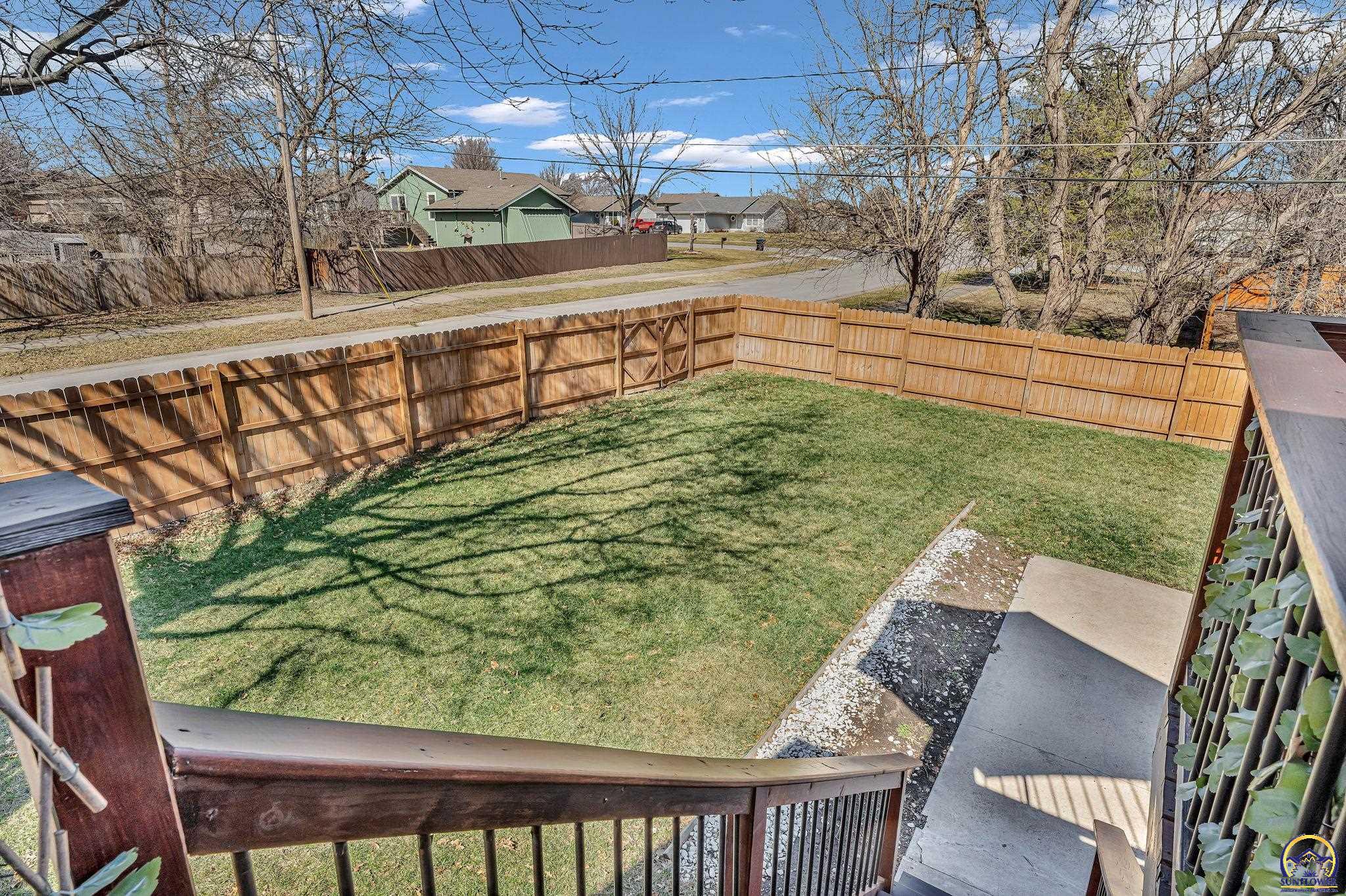 Topeka, Kansas 66614, United States, 3 Bedrooms Bedrooms, ,2 BathroomsBathrooms,Residential,Pending,86277