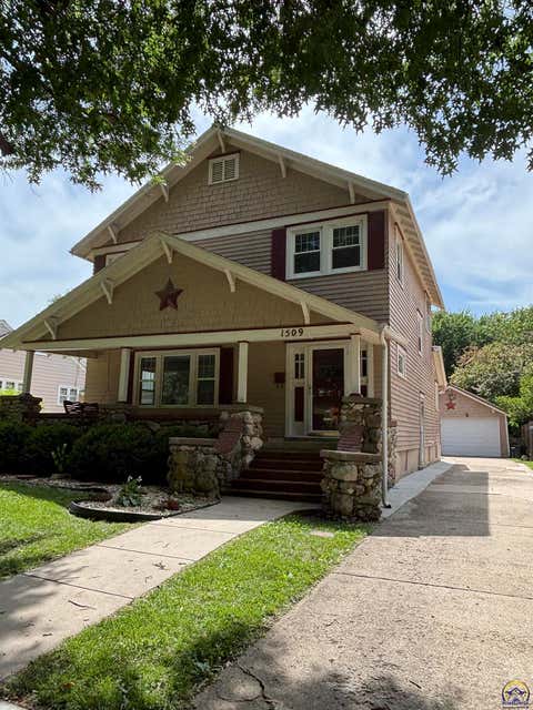 Tiny photo for 1509 West St, Emporia, KS 66801 (MLS # 245087)