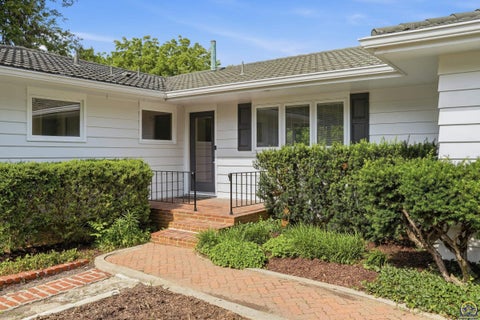 Tiny photo for 2865 SW MacVicar Ave, Topeka, KS 66611 (MLS # 244825)