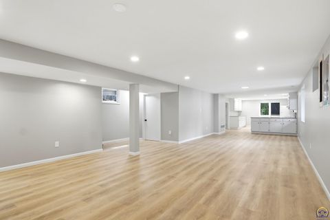Tiny photo for 2865 SW MacVicar Ave, Topeka, KS 66611 (MLS # 244825)
