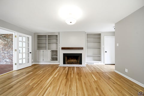 Tiny photo for 2865 SW MacVicar Ave, Topeka, KS 66611 (MLS # 244825)