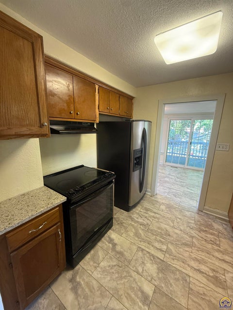 Tiny photo for 206 SW Kendall Ave, Topeka, KS 66606 (MLS # 244503)