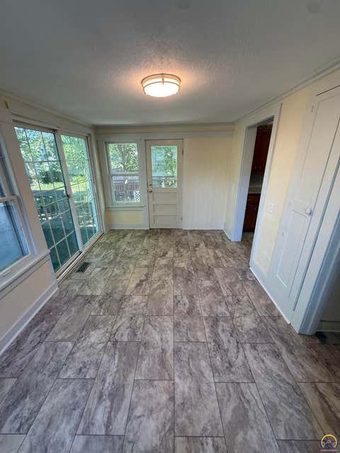 Tiny photo for 206 SW Kendall Ave, Topeka, KS 66606 (MLS # 244503)