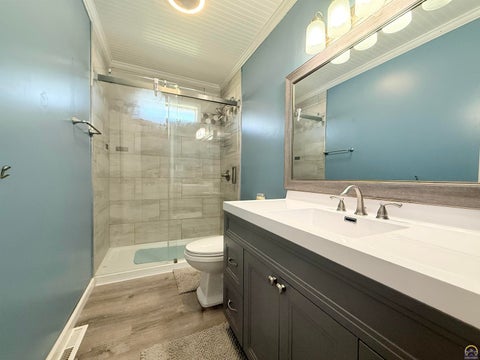 Tiny photo for 802 W 9th St, Junction City, KS 66441 (MLS # 246925)