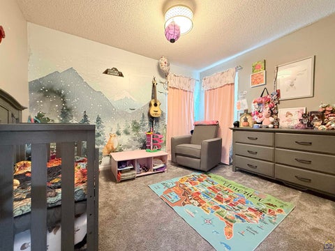 Tiny photo for 802 W 9th St, Junction City, KS 66441 (MLS # 246925)