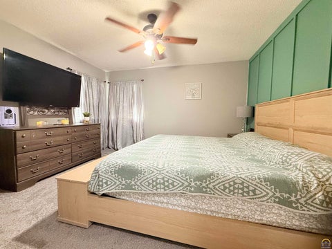 Tiny photo for 802 W 9th St, Junction City, KS 66441 (MLS # 246925)