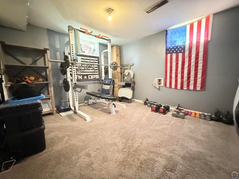 Tiny photo for 802 W 9th St, Junction City, KS 66441 (MLS # 246925)