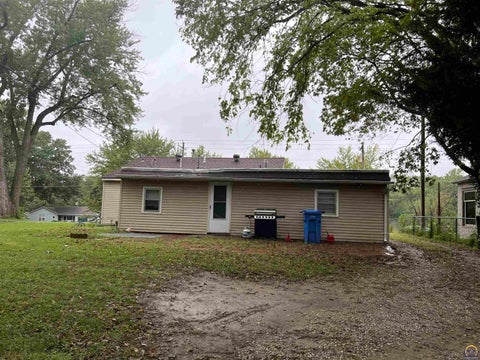 Tiny photo for 3404 NW Rochester Rd, Topeka, KS 66617 (MLS # 246777)
