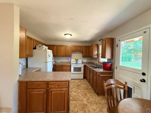 Tiny photo for 1245 NW Sunset Ln, Topeka, KS 66618 (MLS # 245681)