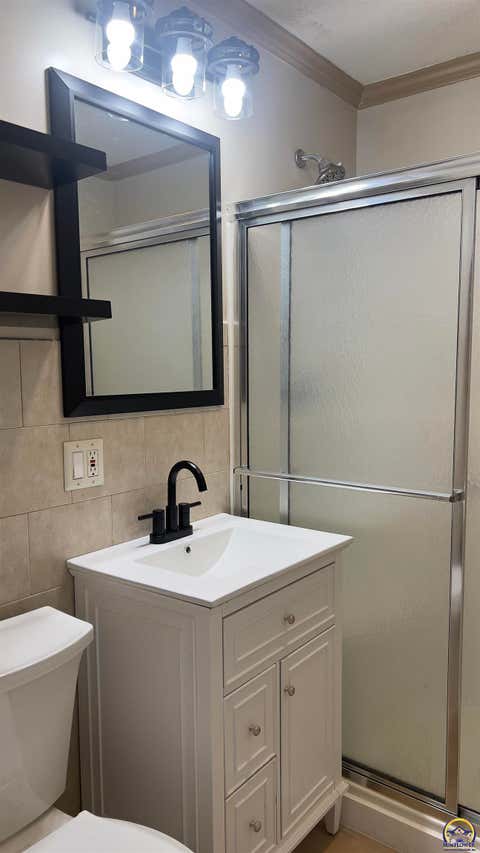 Tiny photo for 912 SW Frazier Ave, Topeka, KS 66606 (MLS # 245753)