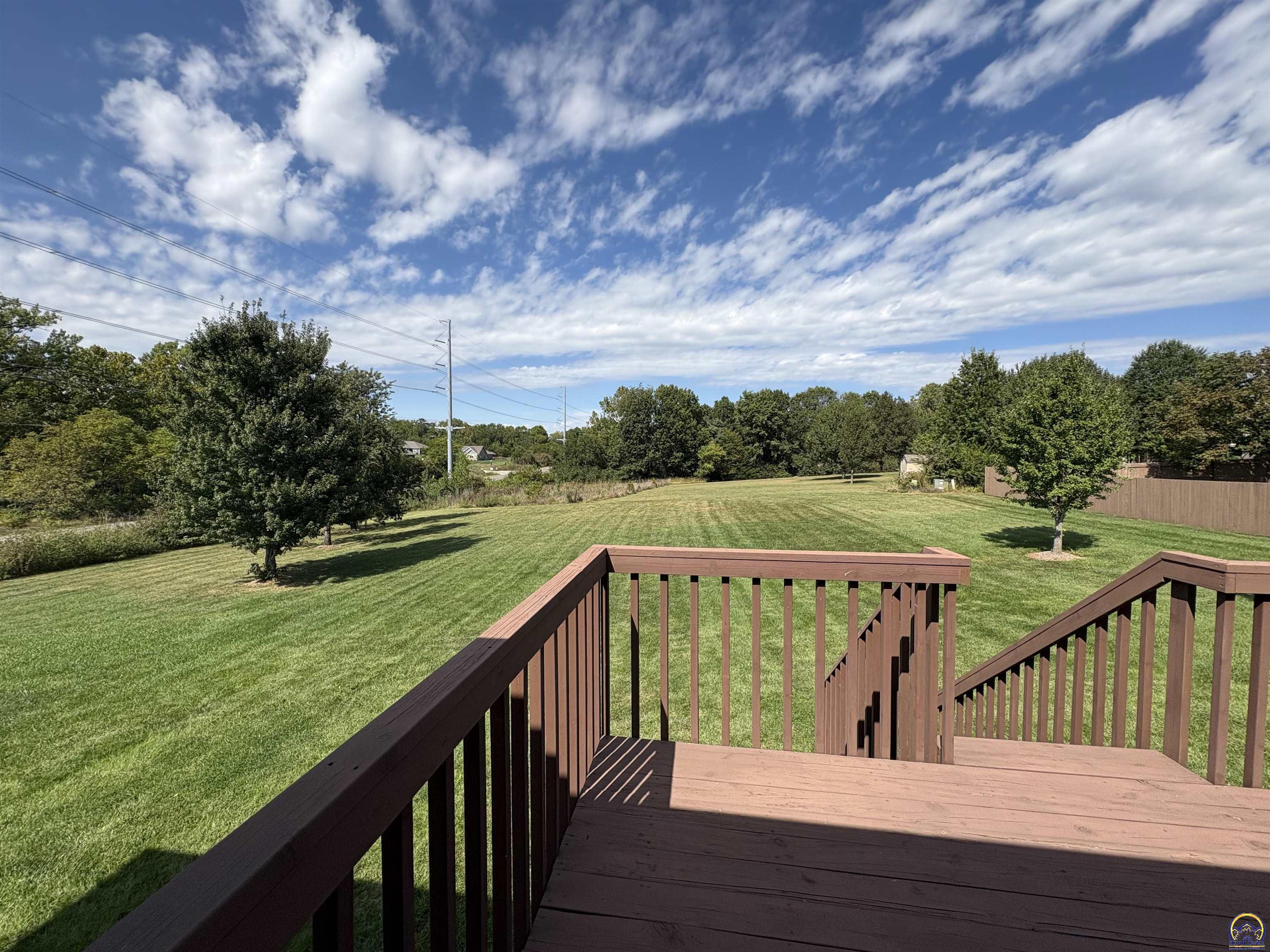 Topeka, Kansas 66618, United States, 5 Bedrooms Bedrooms, ,3 BathroomsBathrooms,Residential,Pending,42118