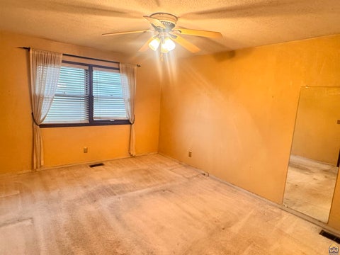 Tiny photo for 5804 SW 25th St, Topeka, KS 66614 (MLS # 246507)