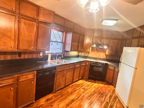Tiny photo for 5804 SW 25th St, Topeka, KS 66614 (MLS # 246507)