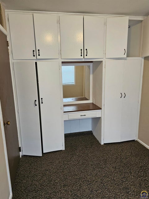 Tiny photo for 2124 SW Morningside Rd, Topeka, KS 66614 (MLS # 244614)