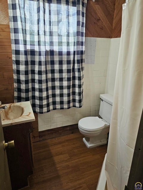 Tiny photo for 2124 SW Morningside Rd, Topeka, KS 66614 (MLS # 244614)