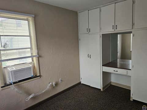 Tiny photo for 2124 SW Morningside Rd, Topeka, KS 66614 (MLS # 244614)