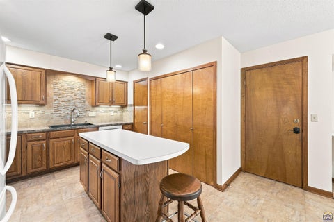Tiny photo for 5616 SW Barrington Ct S CT, Topeka, KS 66614 (MLS # 246401)