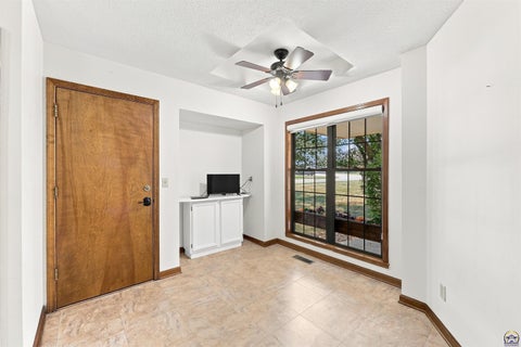 Tiny photo for 5616 SW Barrington Ct S CT, Topeka, KS 66614 (MLS # 246401)