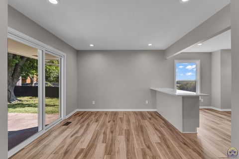 Tiny photo for 5328 NW Green Hills Rd, Topeka, KS 66618 (MLS # 246187)