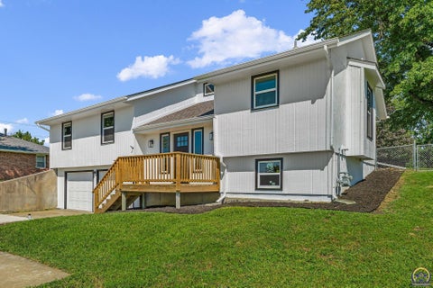 Tiny photo for 5328 NW Green Hills Rd, Topeka, KS 66618 (MLS # 246187)