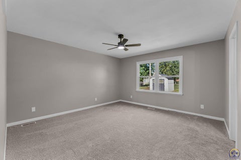 Tiny photo for 5328 NW Green Hills Rd, Topeka, KS 66618 (MLS # 246187)