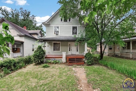 Photo of 1607 SW Buchanan St, Topeka, KS 66604 (MLS # 244676)