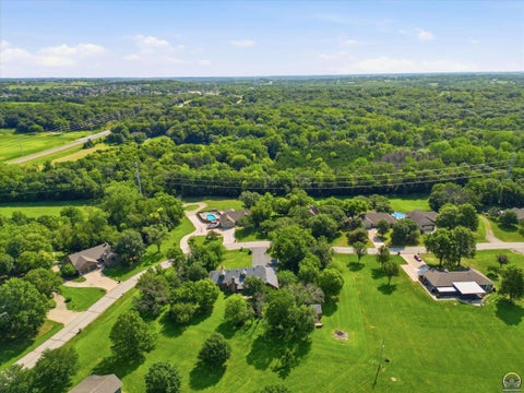 Tiny photo for 4421 NW Halfday Ln, Topeka, KS 66618 (MLS # 246073)