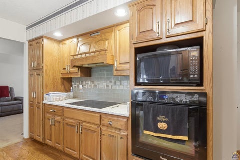 Tiny photo for 4421 NW Halfday Ln, Topeka, KS 66618 (MLS # 246073)