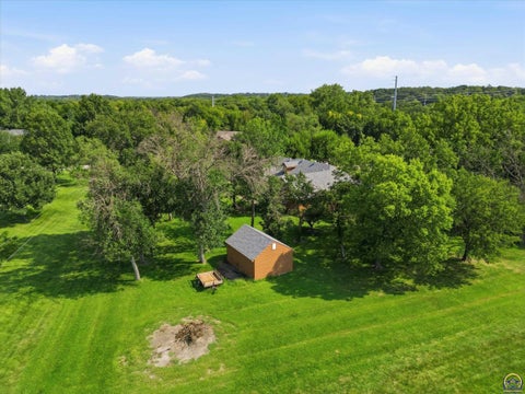 Tiny photo for 4421 NW Halfday Ln, Topeka, KS 66618 (MLS # 246073)