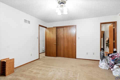 Tiny photo for 4421 NW Halfday Ln, Topeka, KS 66618 (MLS # 246073)