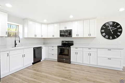 Tiny photo for 9540 SW Hodges Rd, Auburn, KS 66402 (MLS # 243619)