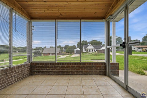 Tiny photo for 105 Goldenrod AVE, Ozawkie, KS 66070 (MLS # 245854)
