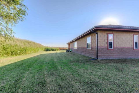 Tiny photo for 203 E Park Ave, St. Marys, KS 66536 (MLS # 246415)