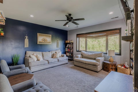Tiny photo for 203 E Park Ave, St. Marys, KS 66536 (MLS # 246415)