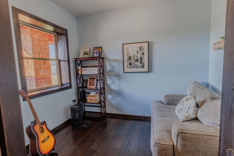 Tiny photo for 203 E Park Ave, St. Marys, KS 66536 (MLS # 246415)