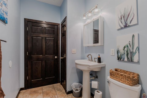 Tiny photo for 203 E Park Ave, St. Marys, KS 66536 (MLS # 246415)