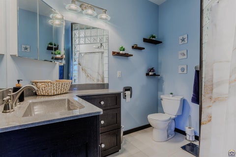Tiny photo for 203 E Park Ave, St. Marys, KS 66536 (MLS # 246415)